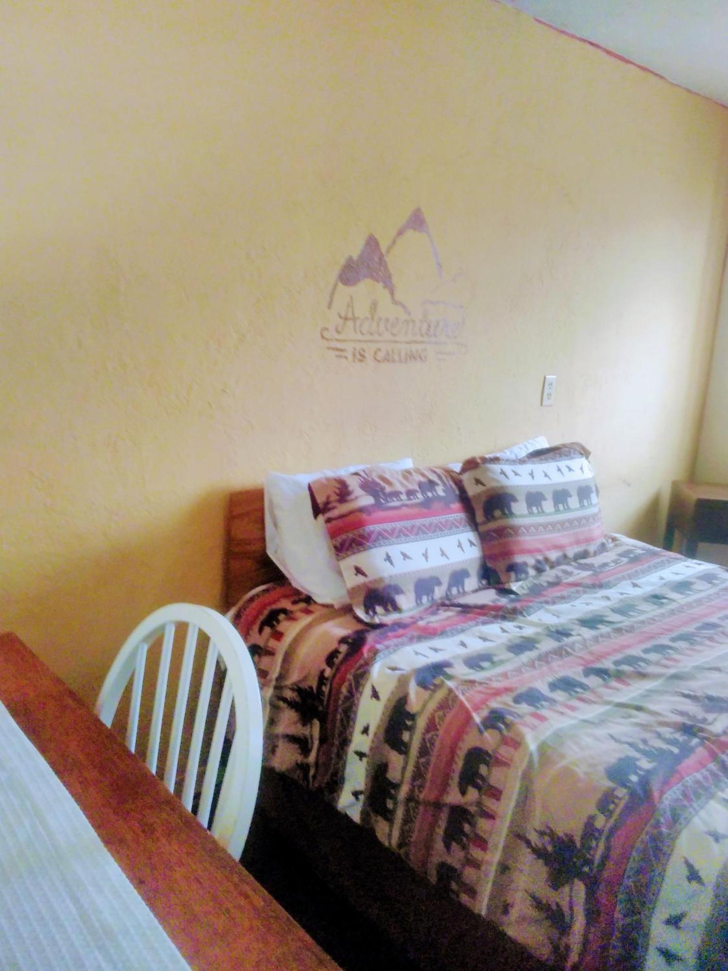פנגואיץ' Bryce Canyon Motel מראה חיצוני תמונה