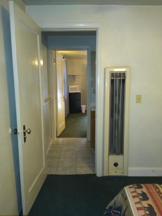 פנגואיץ' Bryce Canyon Motel מראה חיצוני תמונה