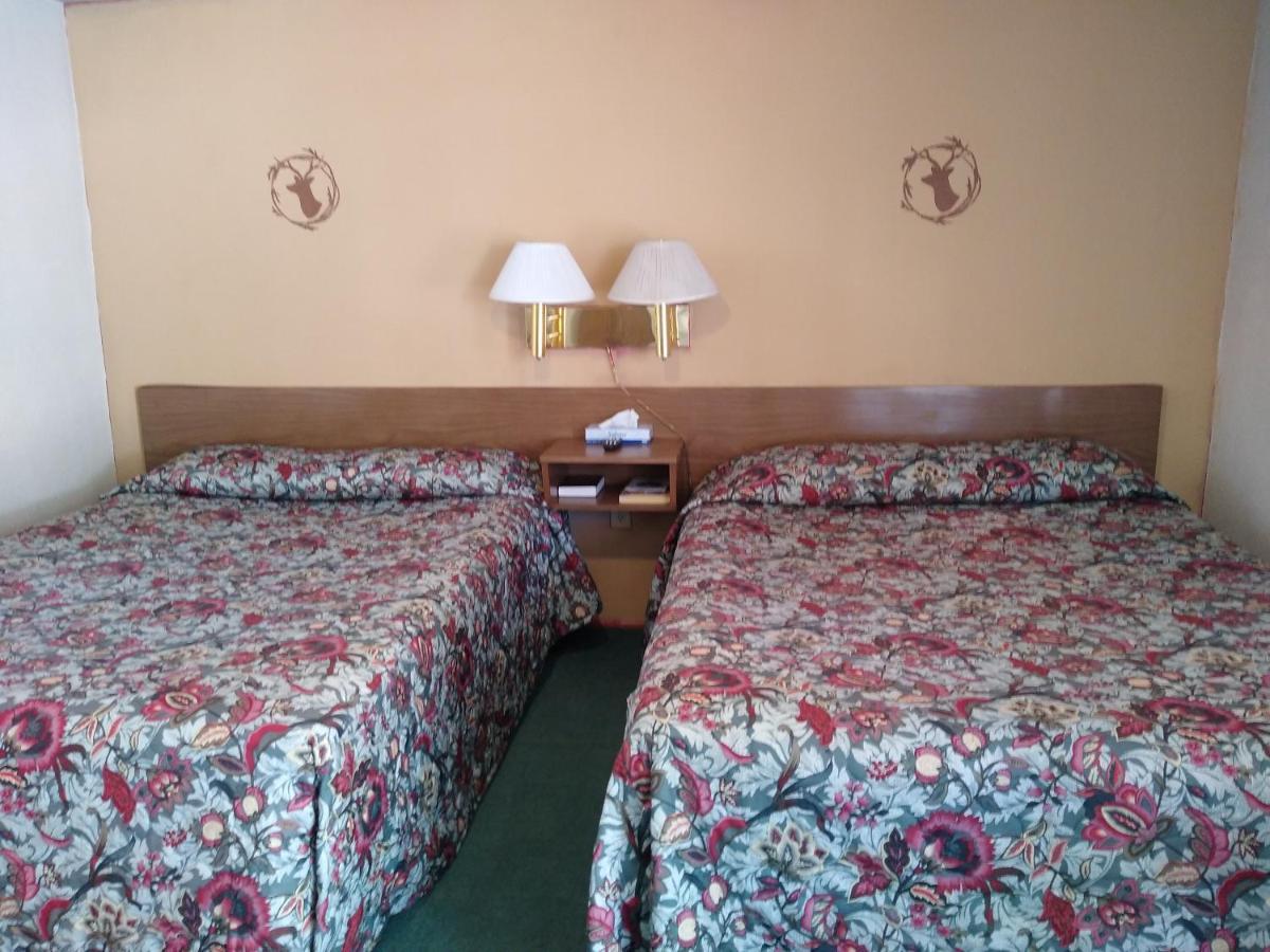 פנגואיץ' Bryce Canyon Motel מראה חיצוני תמונה